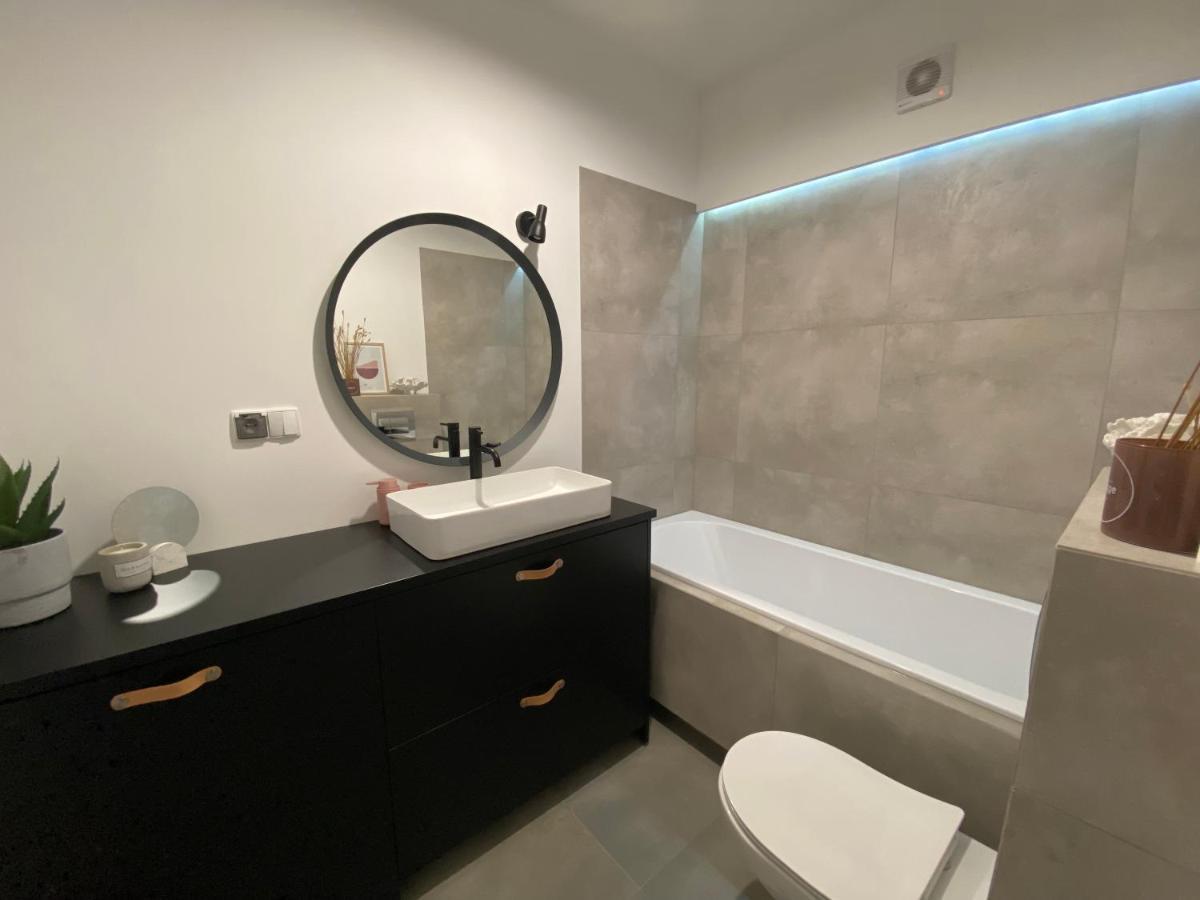 Apartament Moonapart Torun Apartment Ngoại thất bức ảnh